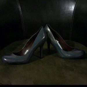 Grey Glitter Pumps. Box included.